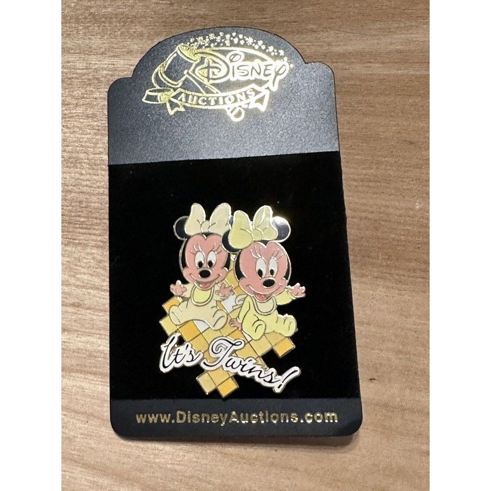 Disney Auction Pin LE 1000 P.I.N.S. Baby Minnie Mouse It's Twins! Pregnant Mom